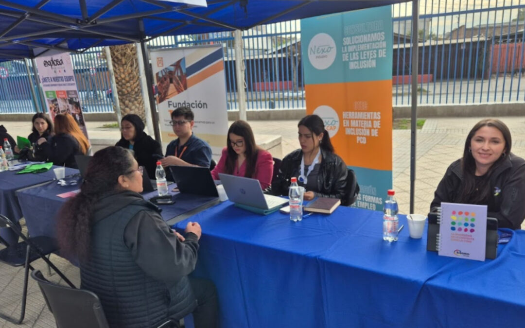 Participamos en feria laboral de Lo Espejo para promover oportunidades inclusivas